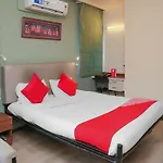 Oyo 6429 Hotel Pearl