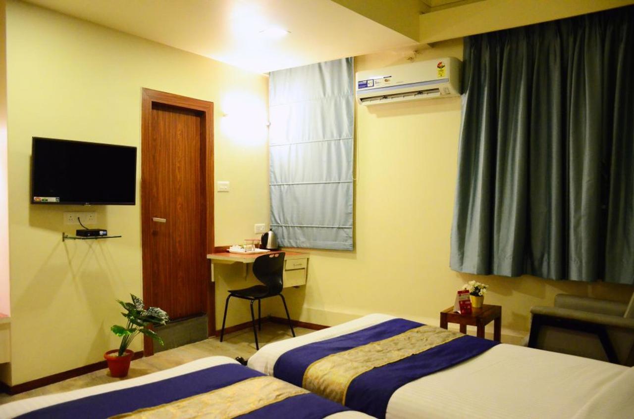Oyo 6429 Pearl Hotel 3*