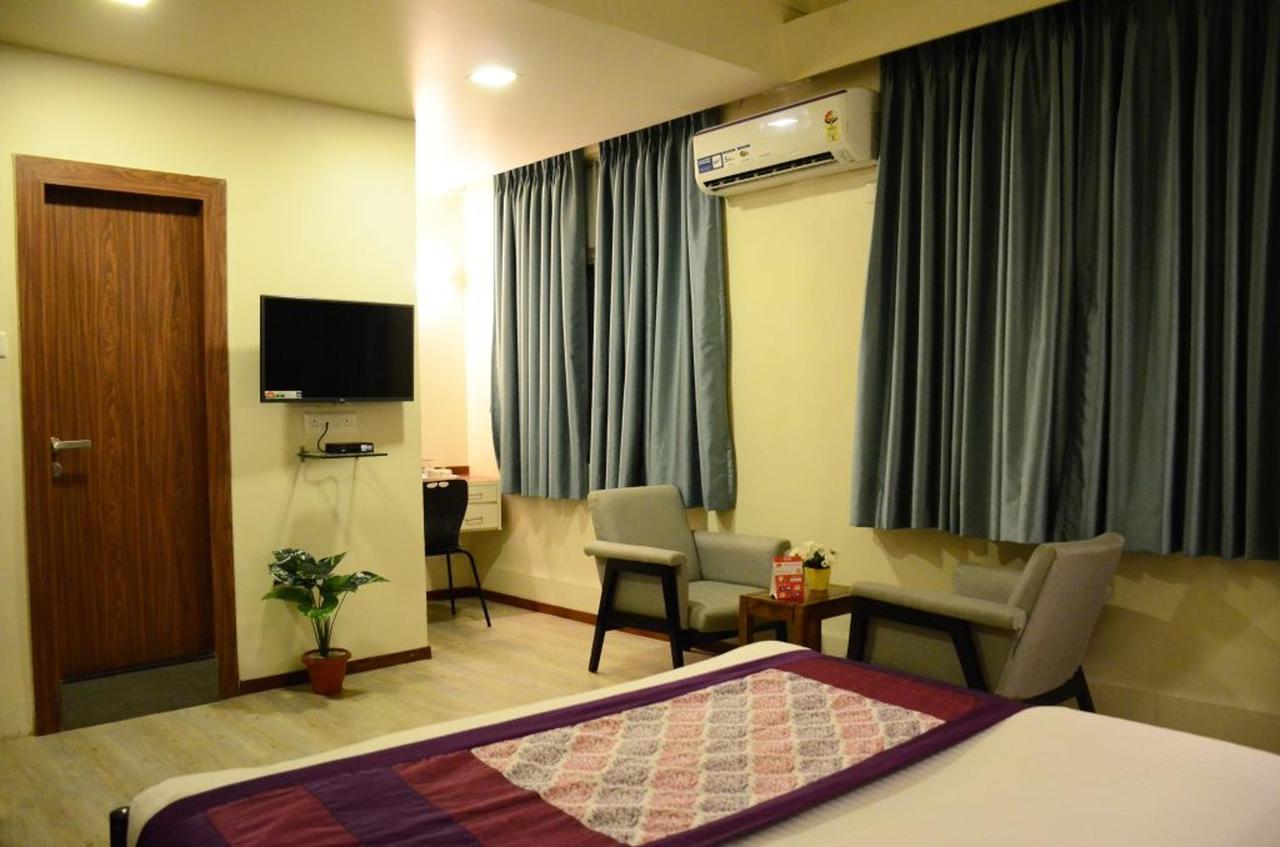 Hotel Oyo 6429 Pearl 3*
