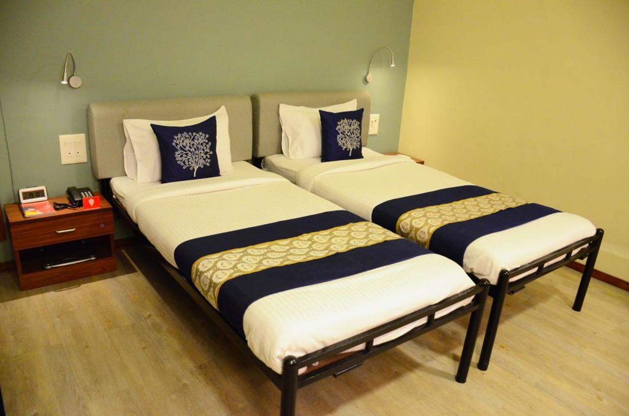 Oyo 6429 Pearl 3* Pune