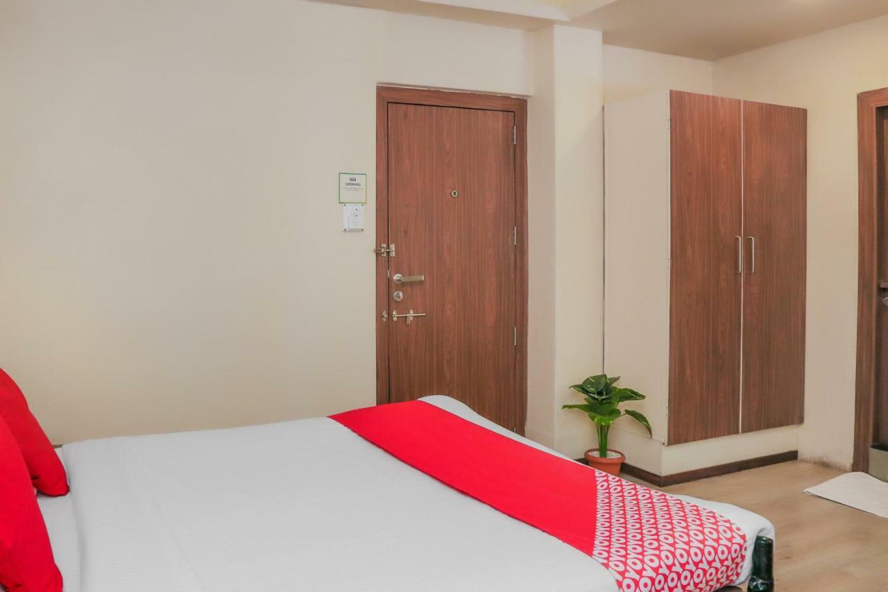 Hotel Oyo 6429 Pearl 3*